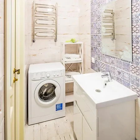 Lovely In The Center Apartment *